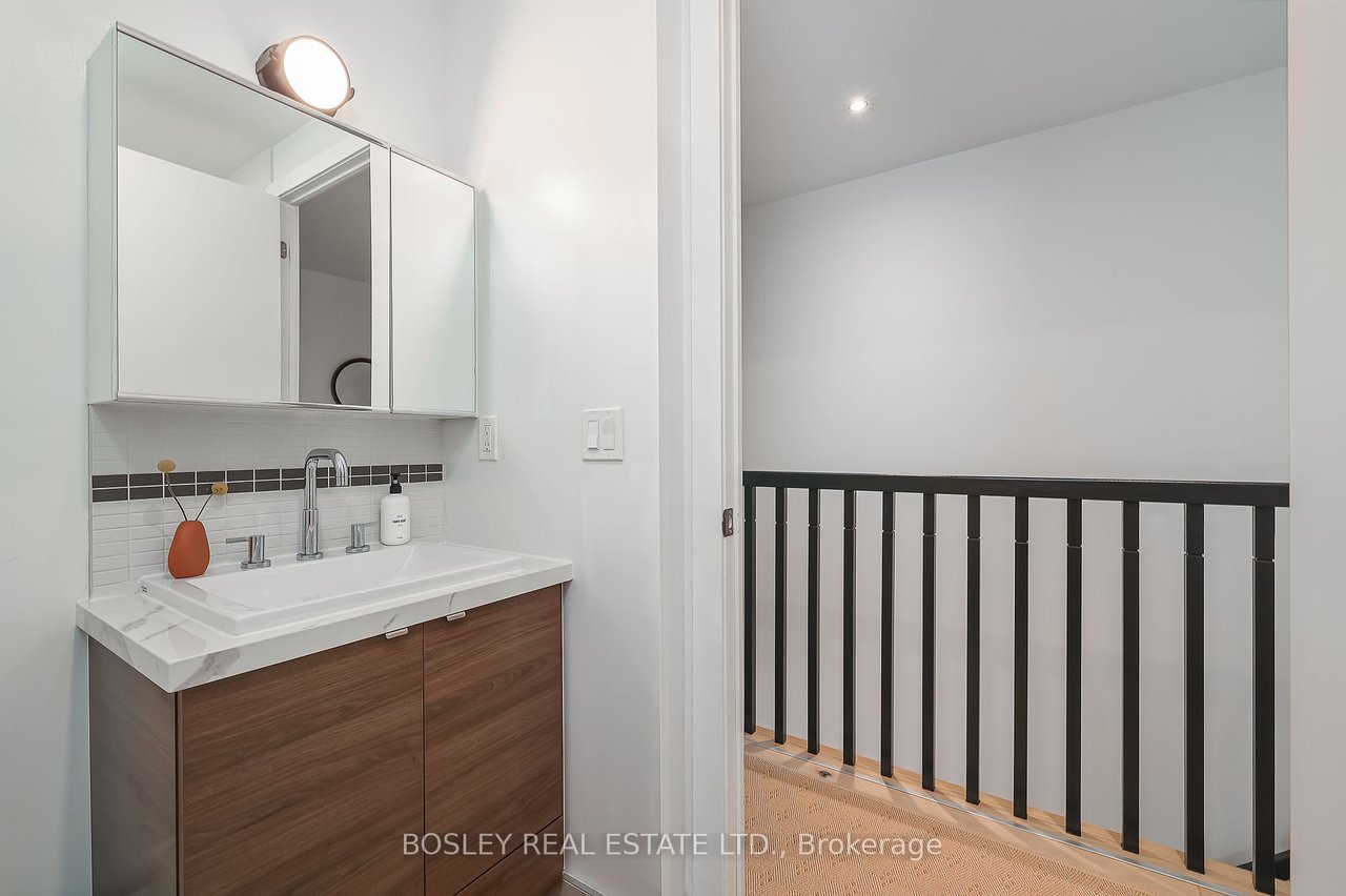 35 Wabash Ave 106