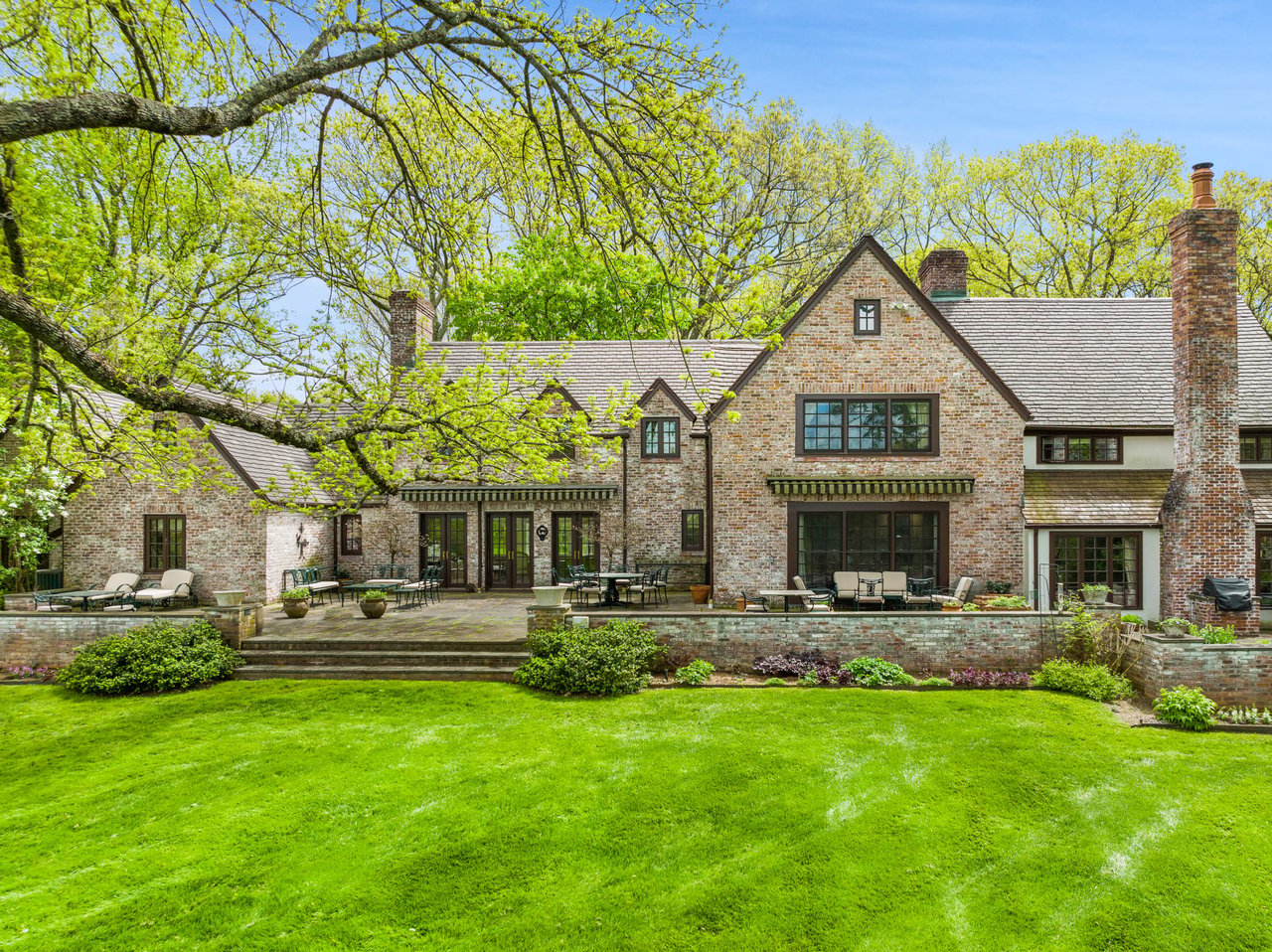 1930'S BRICK ESTATE