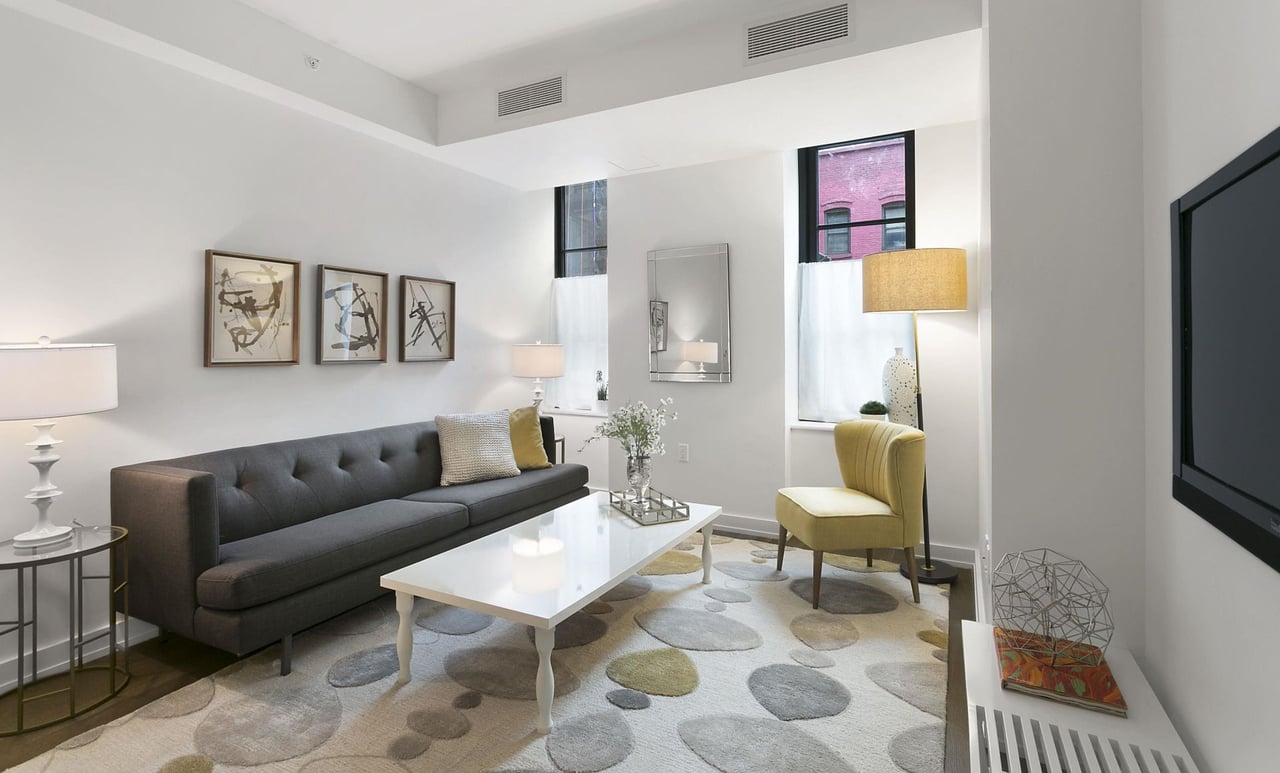 261 W 25th St APT 1C