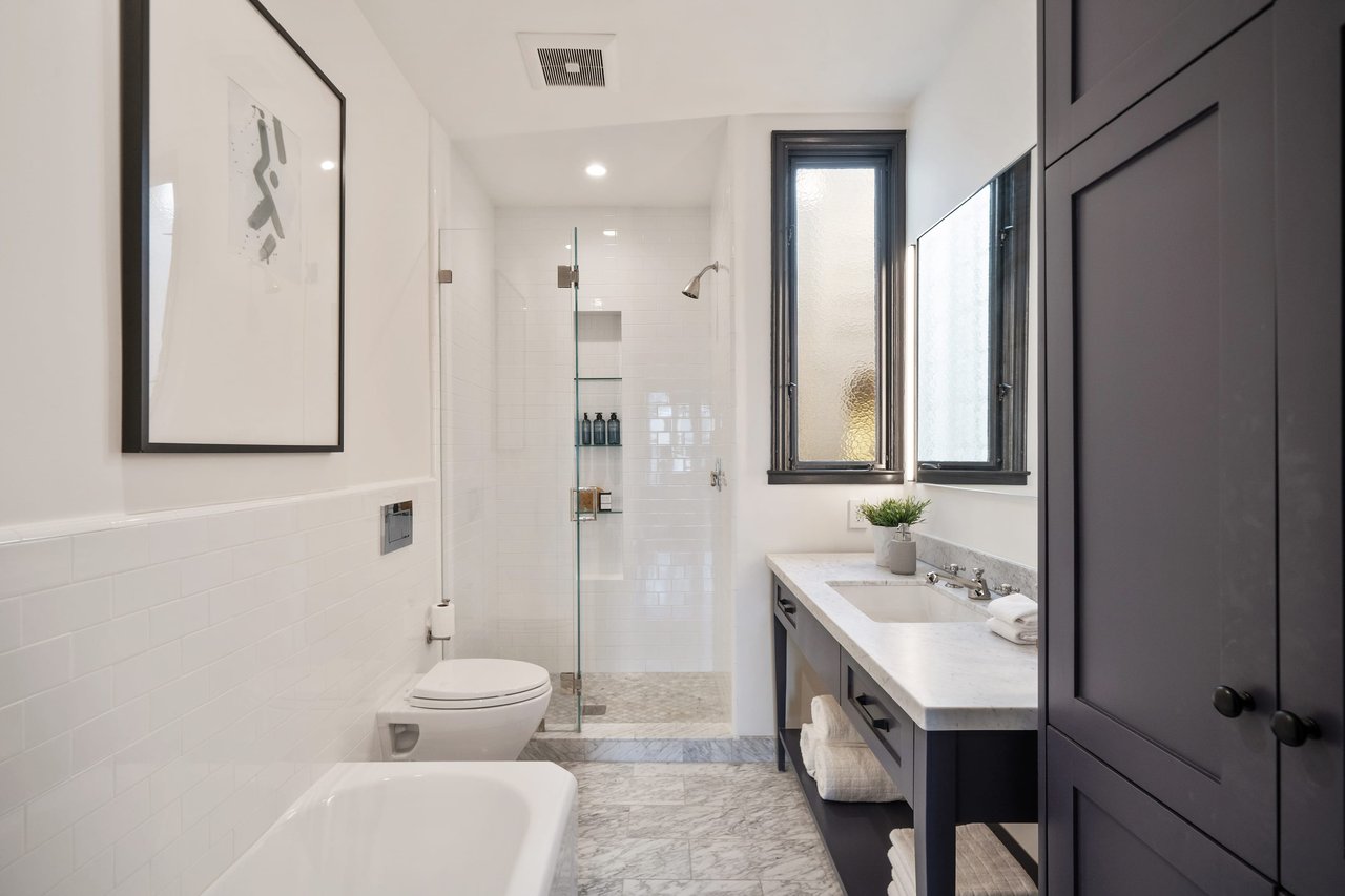EXCEPTIONAL MARINA HOME