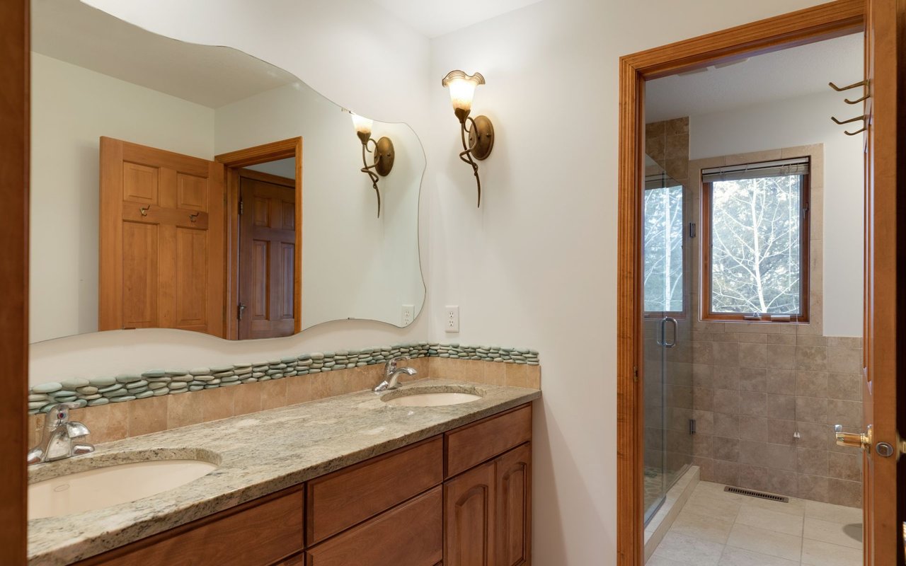 9928 Oak Shore Drive | Lakeville