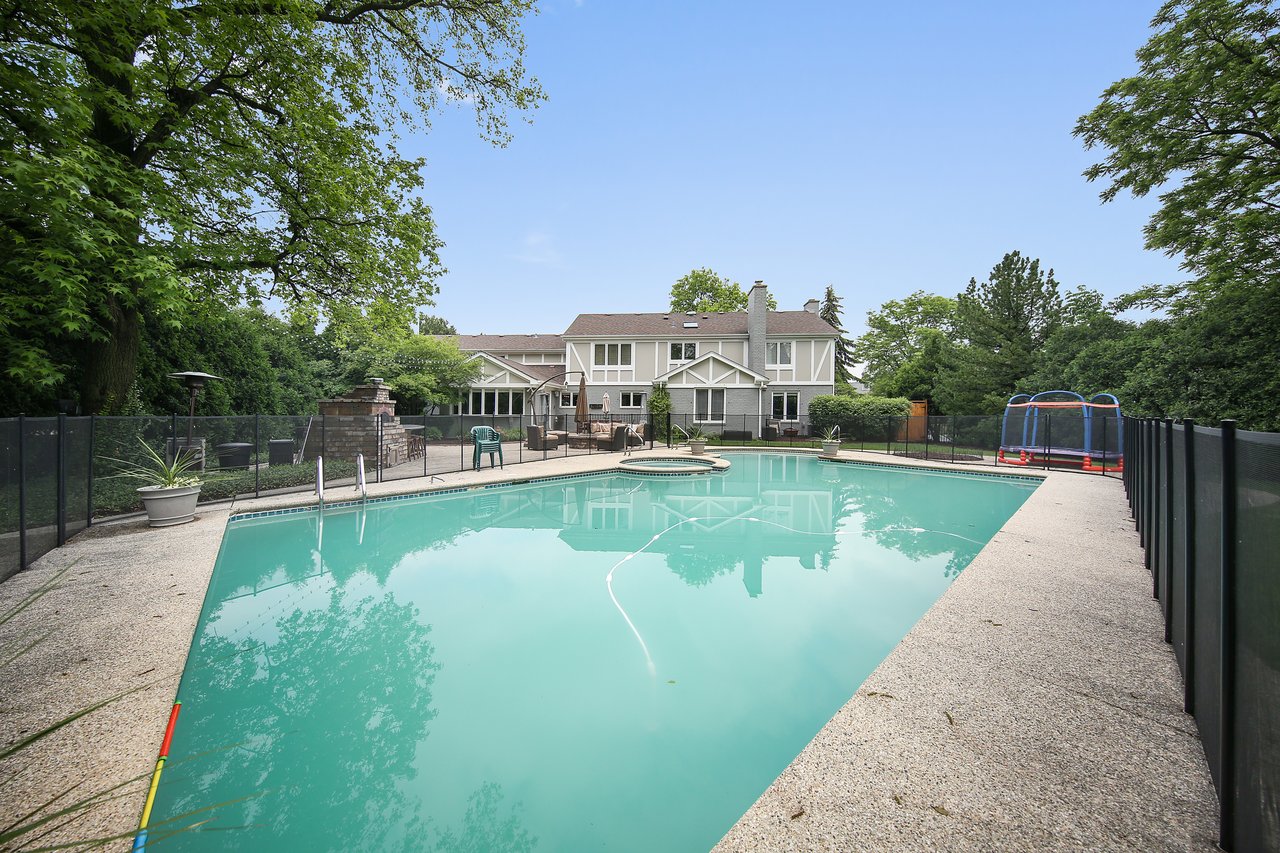 This stunning spacious home allows for the quintessential indoor/outdoor living