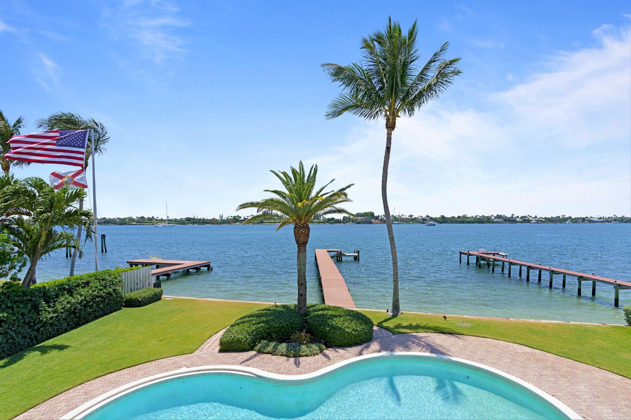 Waterfront home with backyard facing Palm Beach intracoastal