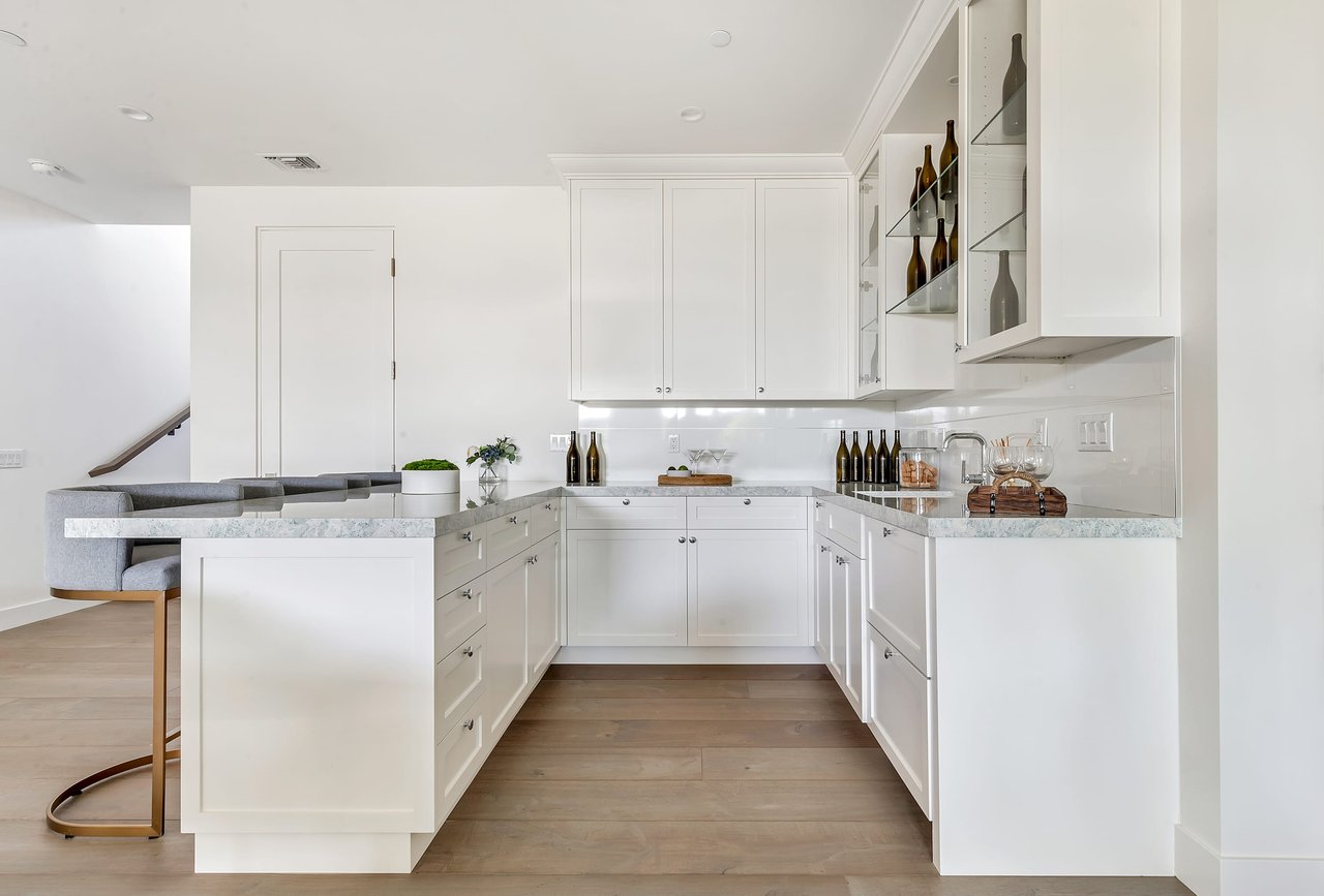 448 Serra Drive