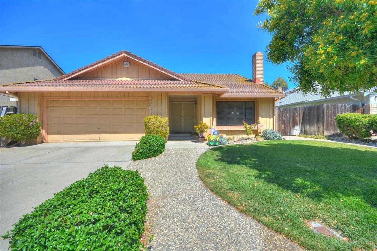 2216 Lawson Drive