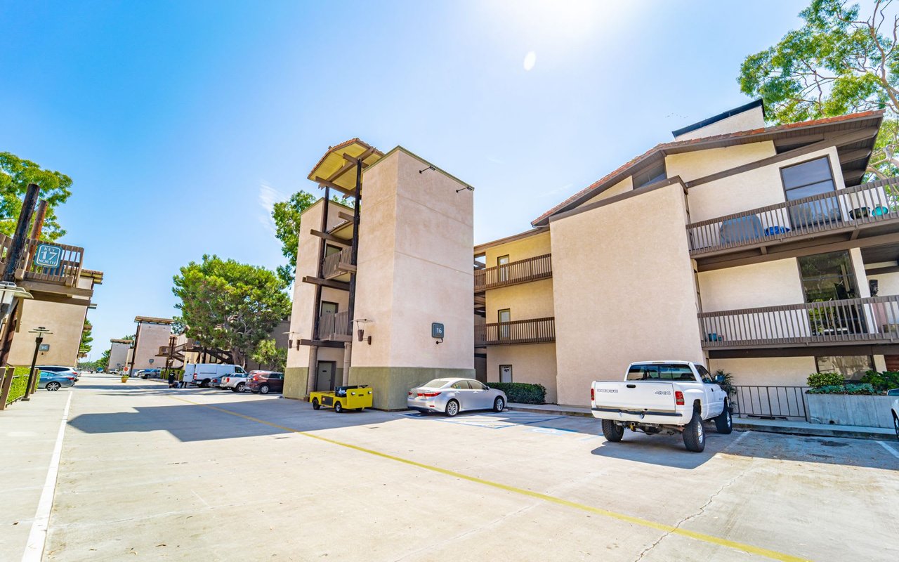 6114 Marina Pacifica Drive S