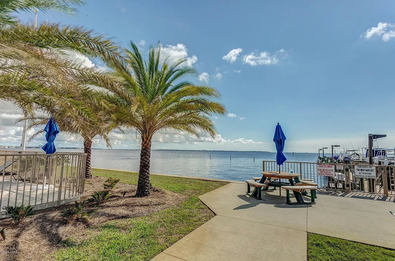 2100 W Beach Drive Unit E203