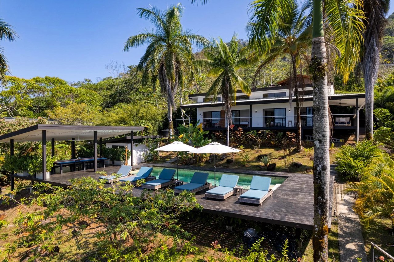 Private Four Villa Estate, Dominical, Puntarenas