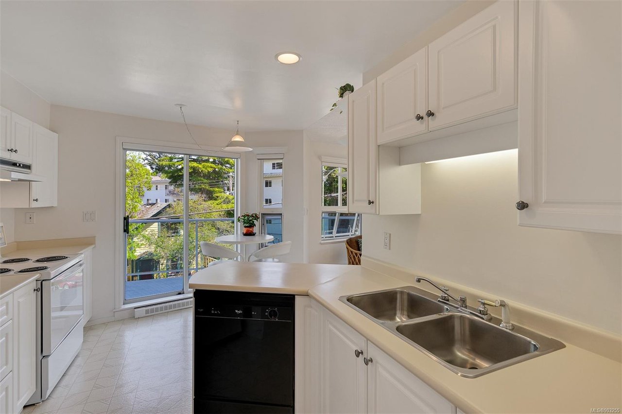 302-936 Fairfield Rd