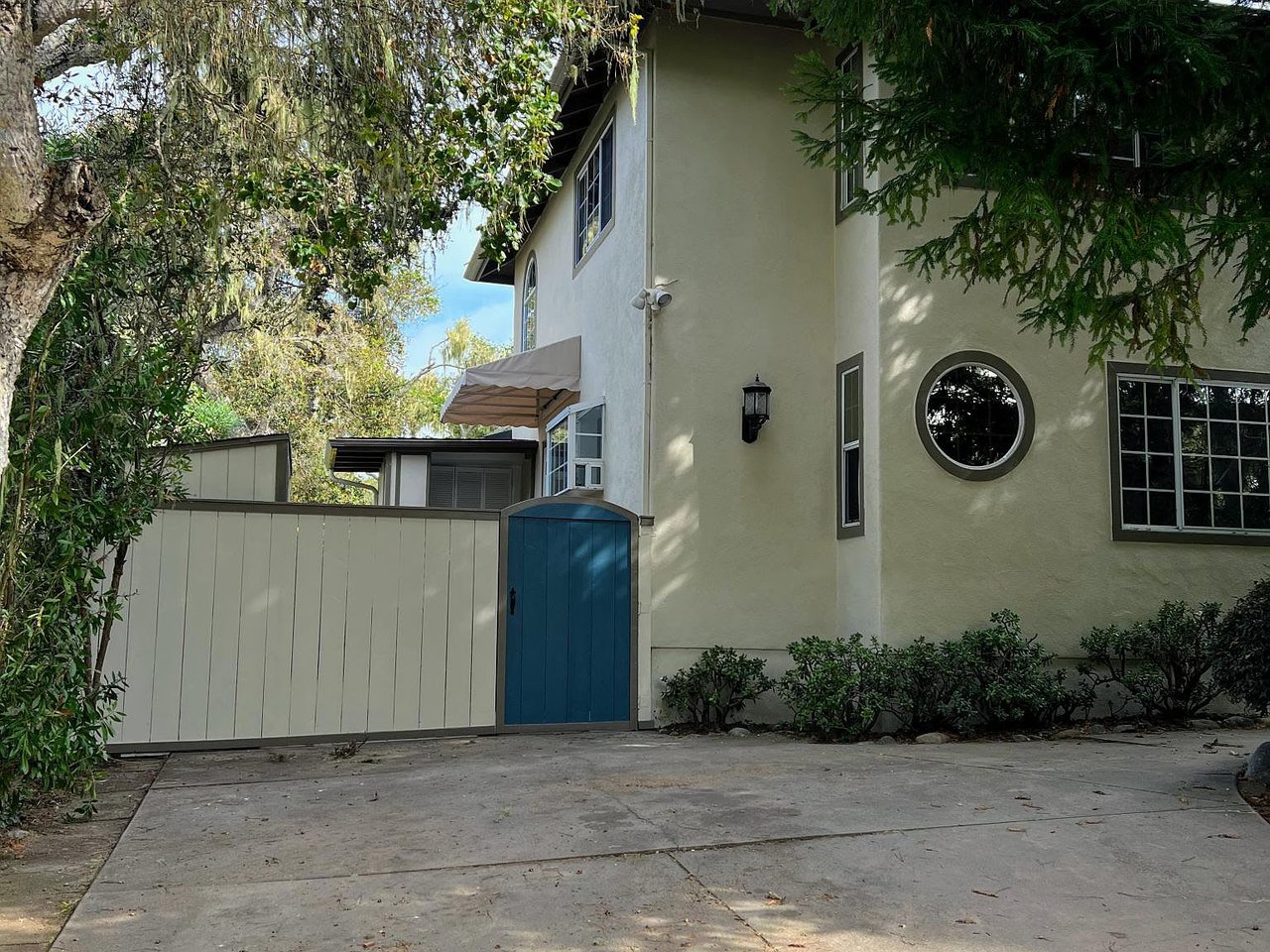 1097 Presidio Rd