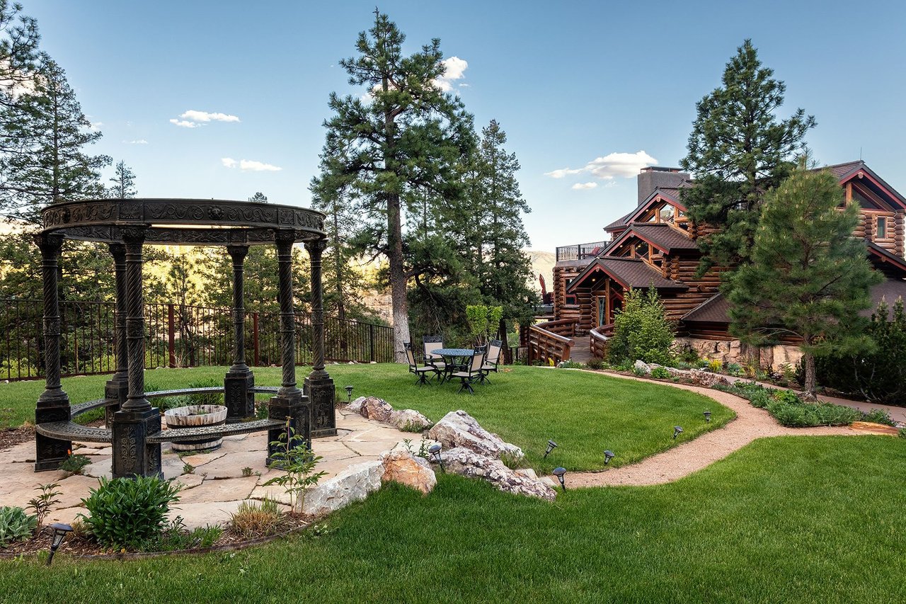 110 Peregrine Drive