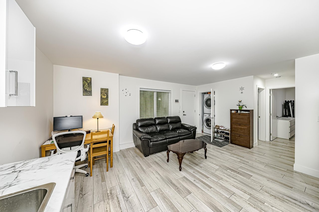 14278 62 Ave