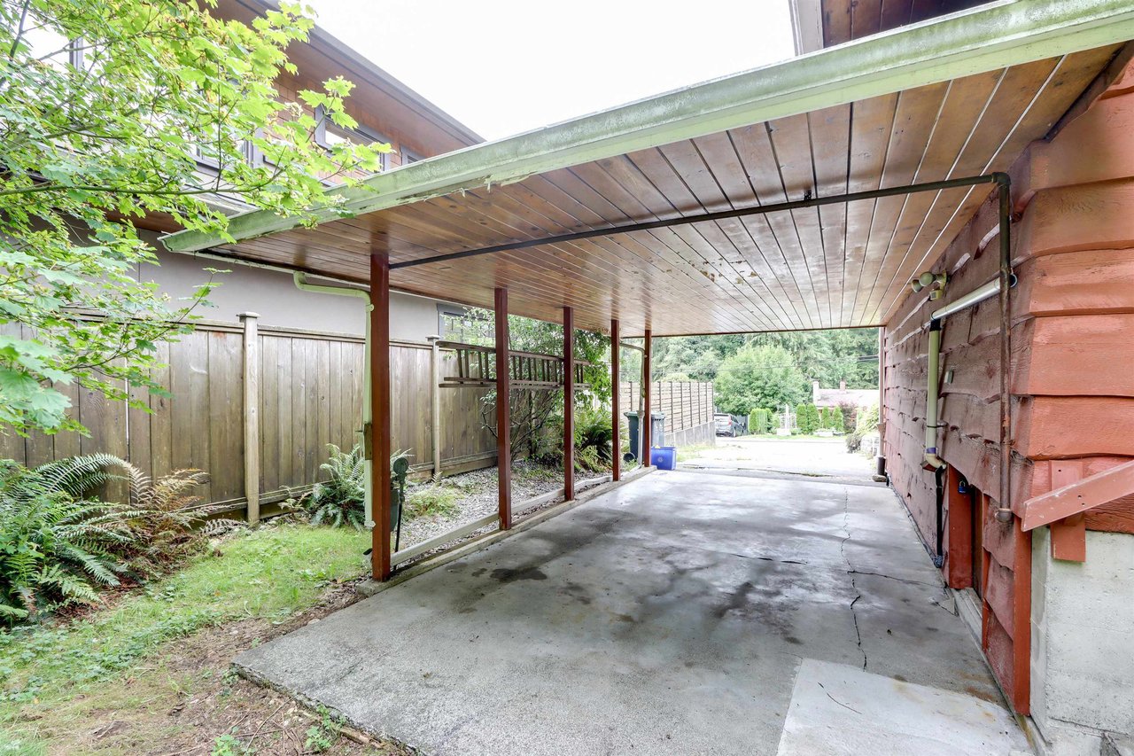 5038 Shirley Ave