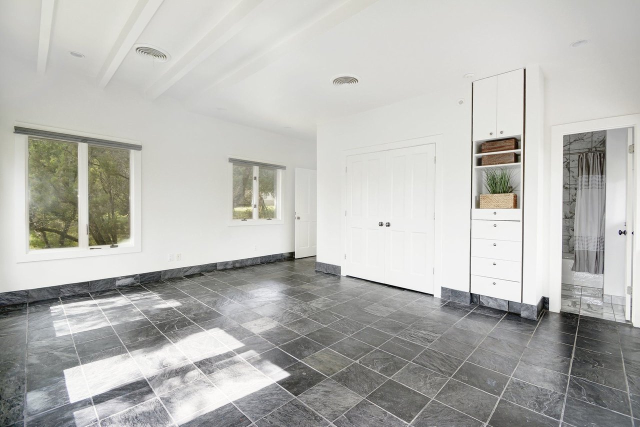 3501 Misty Creek Dr
