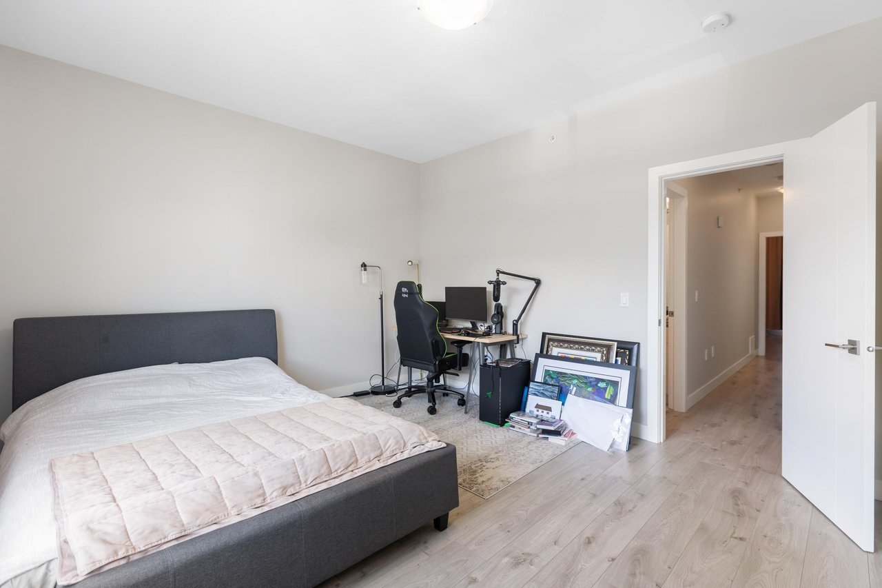 61-8413 Midtown Wy