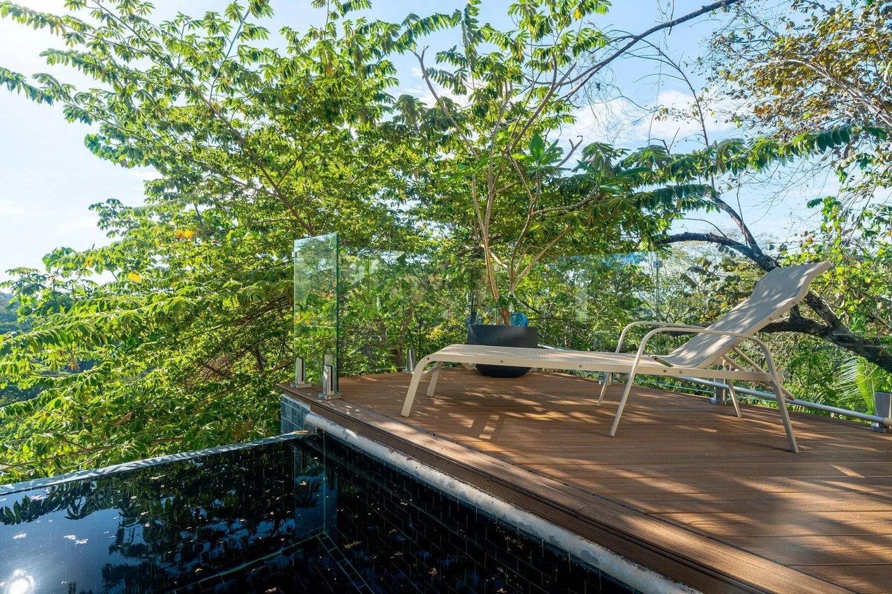 Rooftop Pool Modern Luxury Estate, Manuel Antonio, Puntarenas