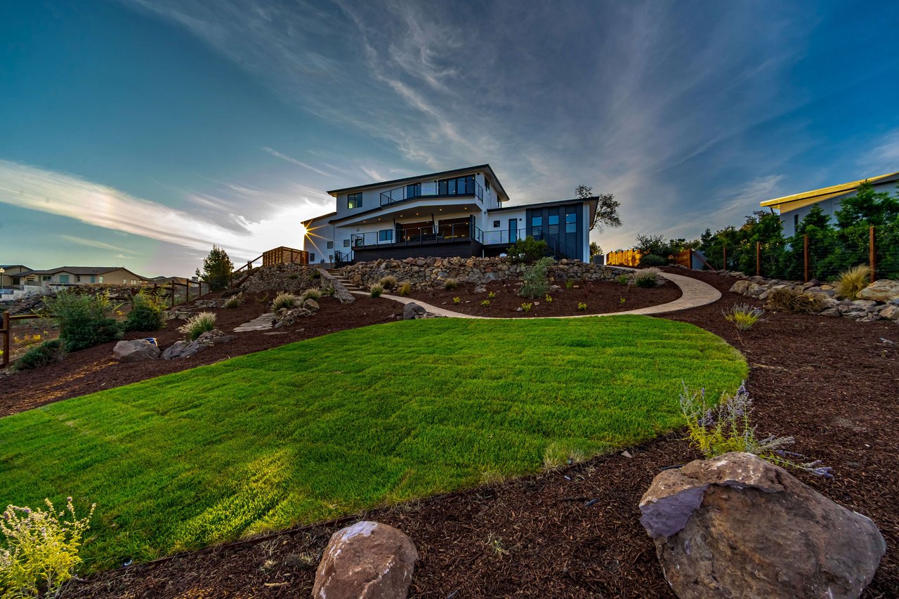 3927 Rincon Ridge Drive