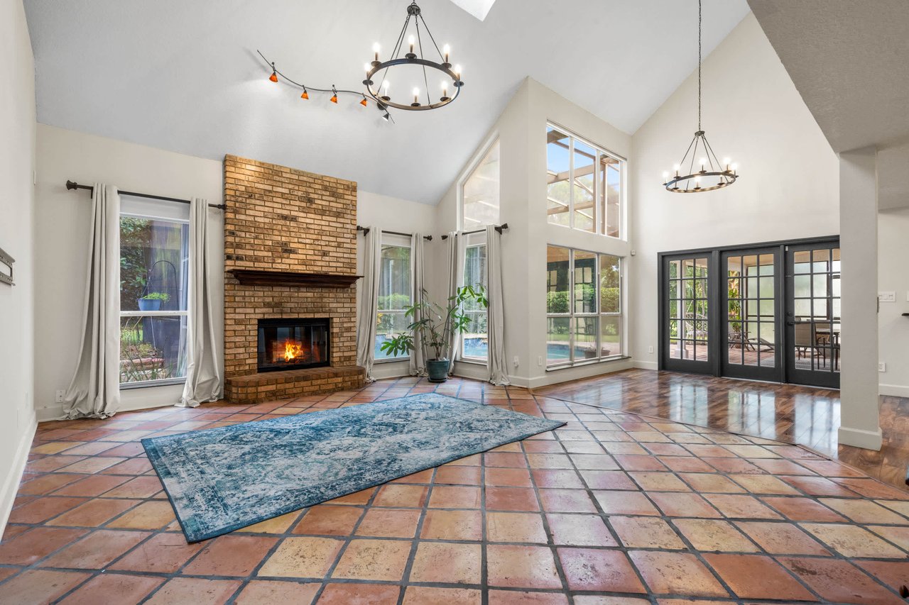 2563 CARTER GROVE CIRCLE