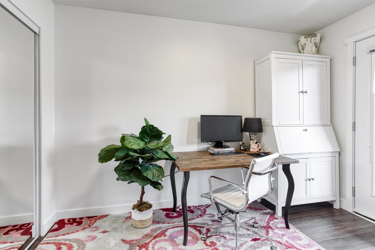407-200 Klahanie Drive, Port Moody