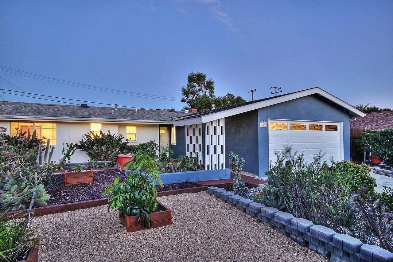250 Palo Alto Dr
