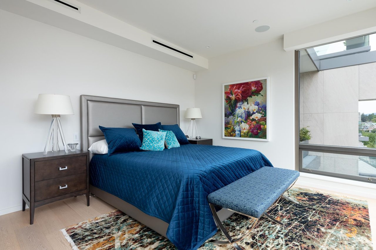 601-1355 Bellevue Ave