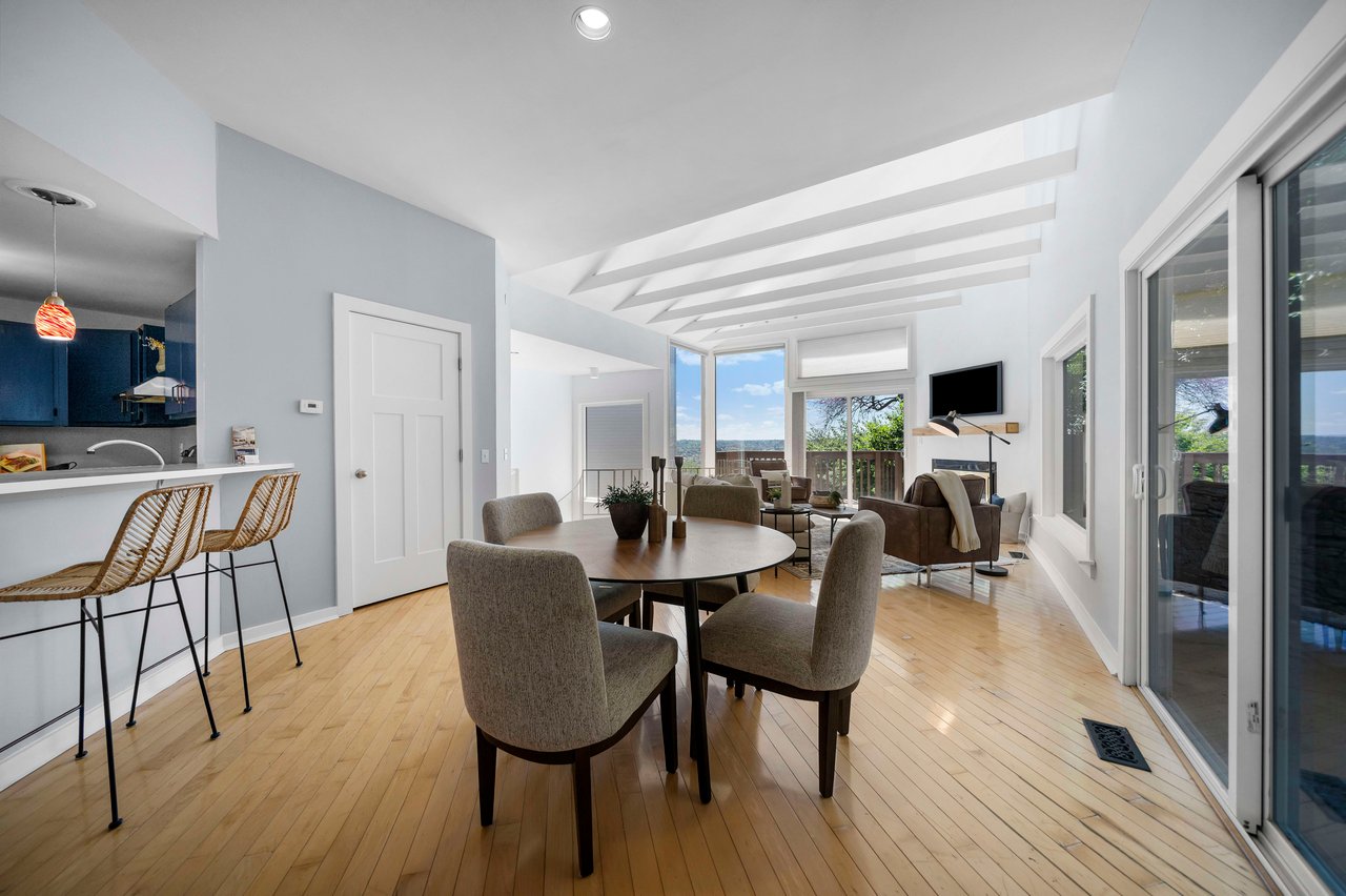 1041 SAINT GREGORY STREET #4