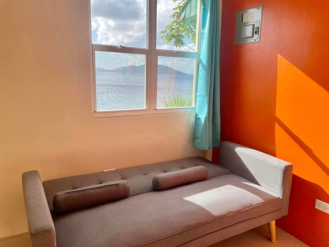 848 Carrot Bay Studio