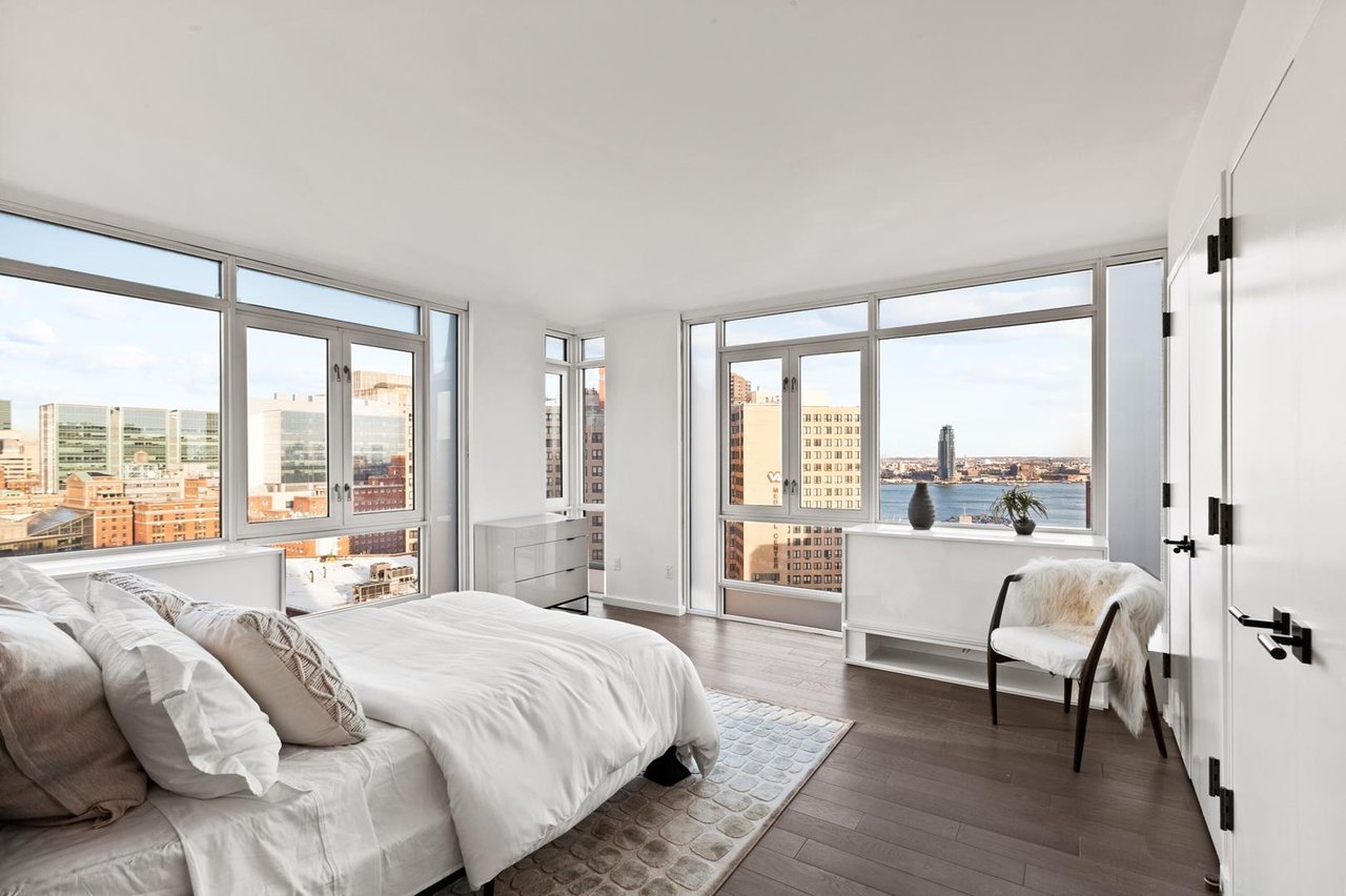 385 First Avenue, Apt 20-B