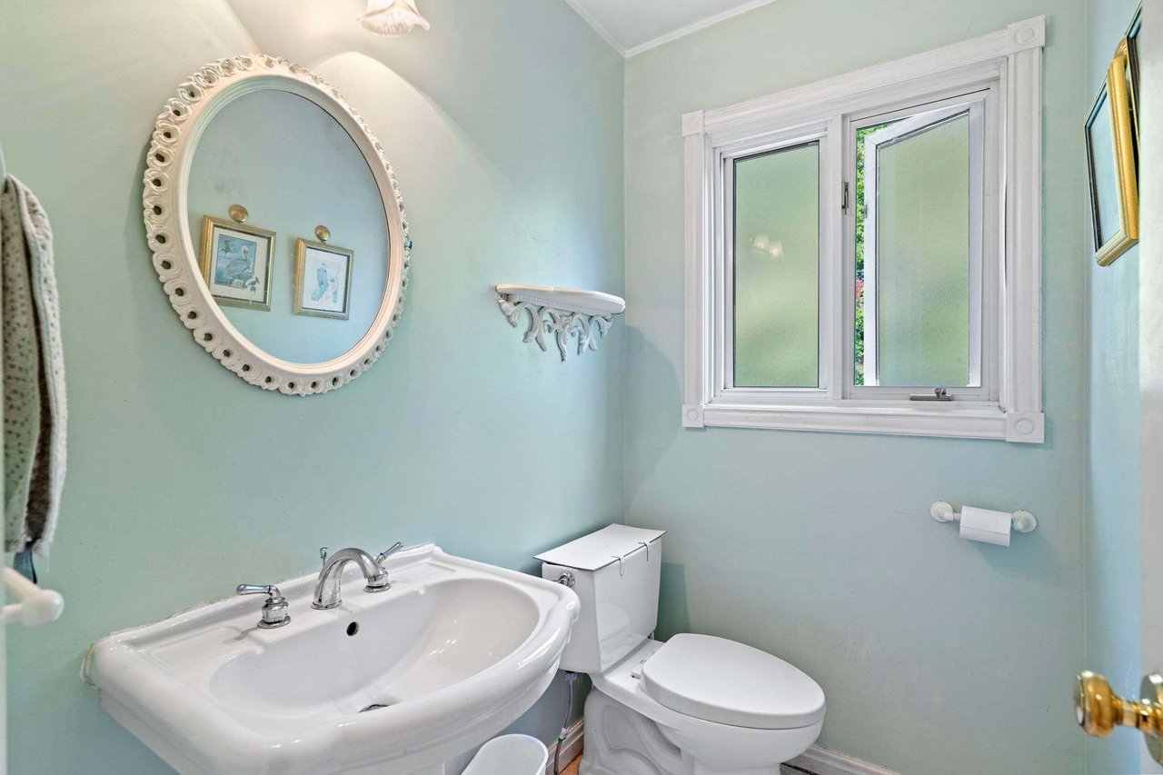 SOLD: Most Sought After St. Andrews Enclave