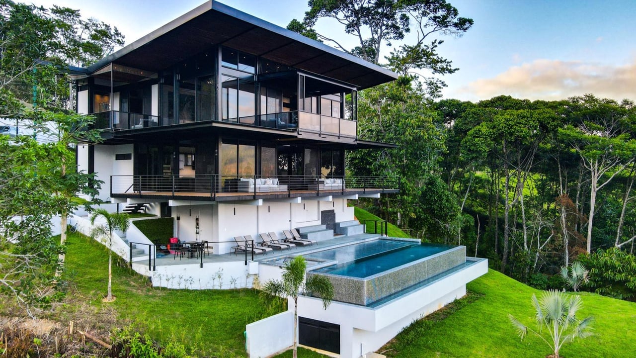 Boutique Hotel Rental Investment, Dominical, Puntarenas