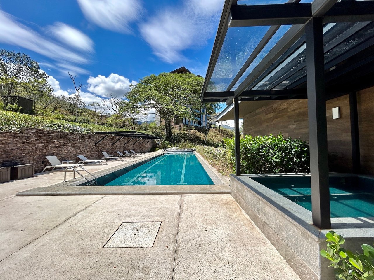 Customizable Mountain View Condo, Santa Ana, San Jose