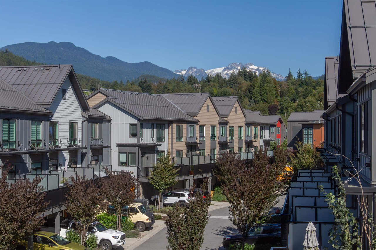 37985 Helm Way, Squamish