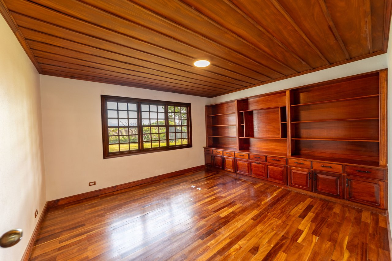 Private Gated Guest House Estate, Escazu, San Jose