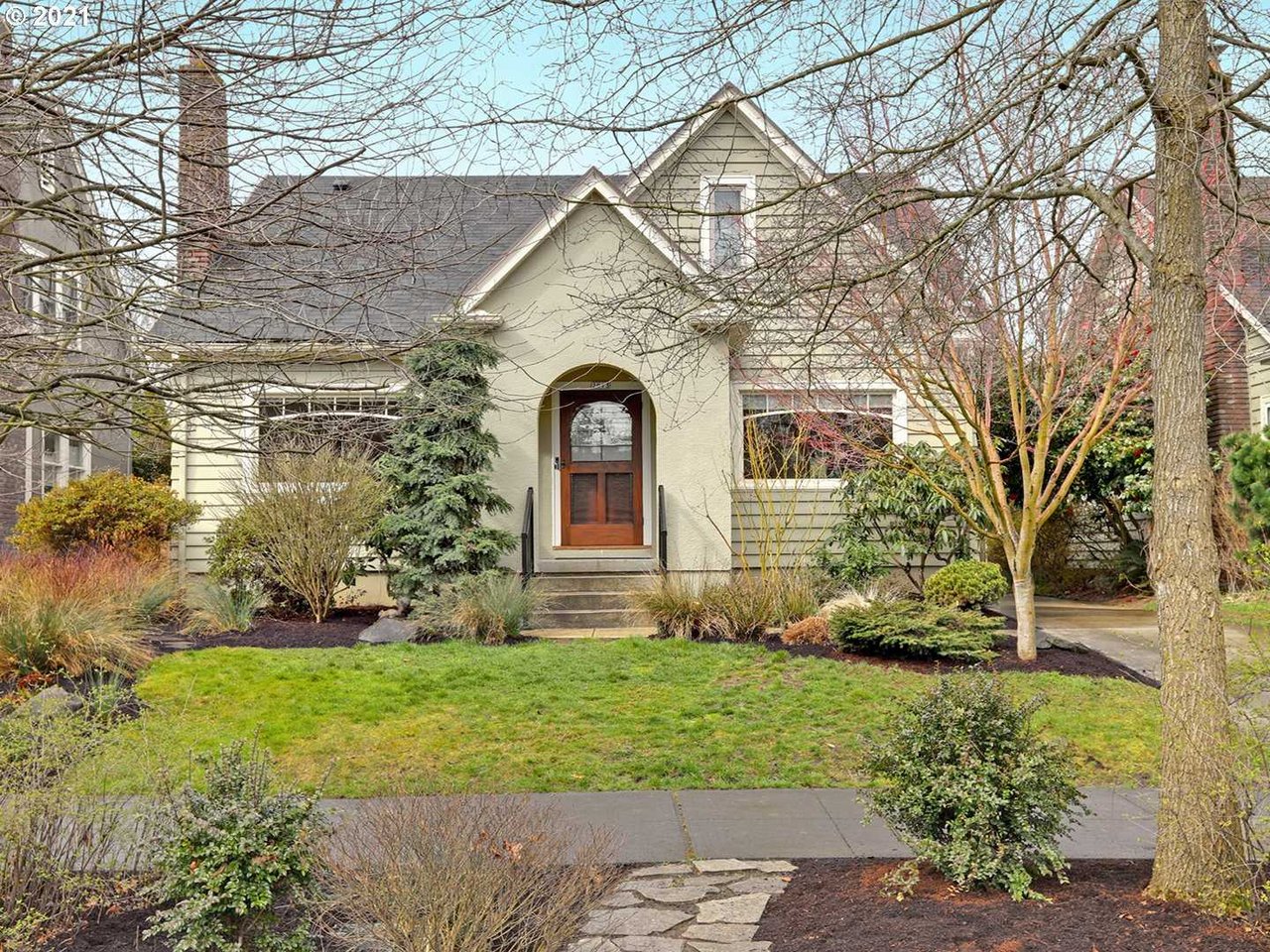 2913 NE 29TH AVE