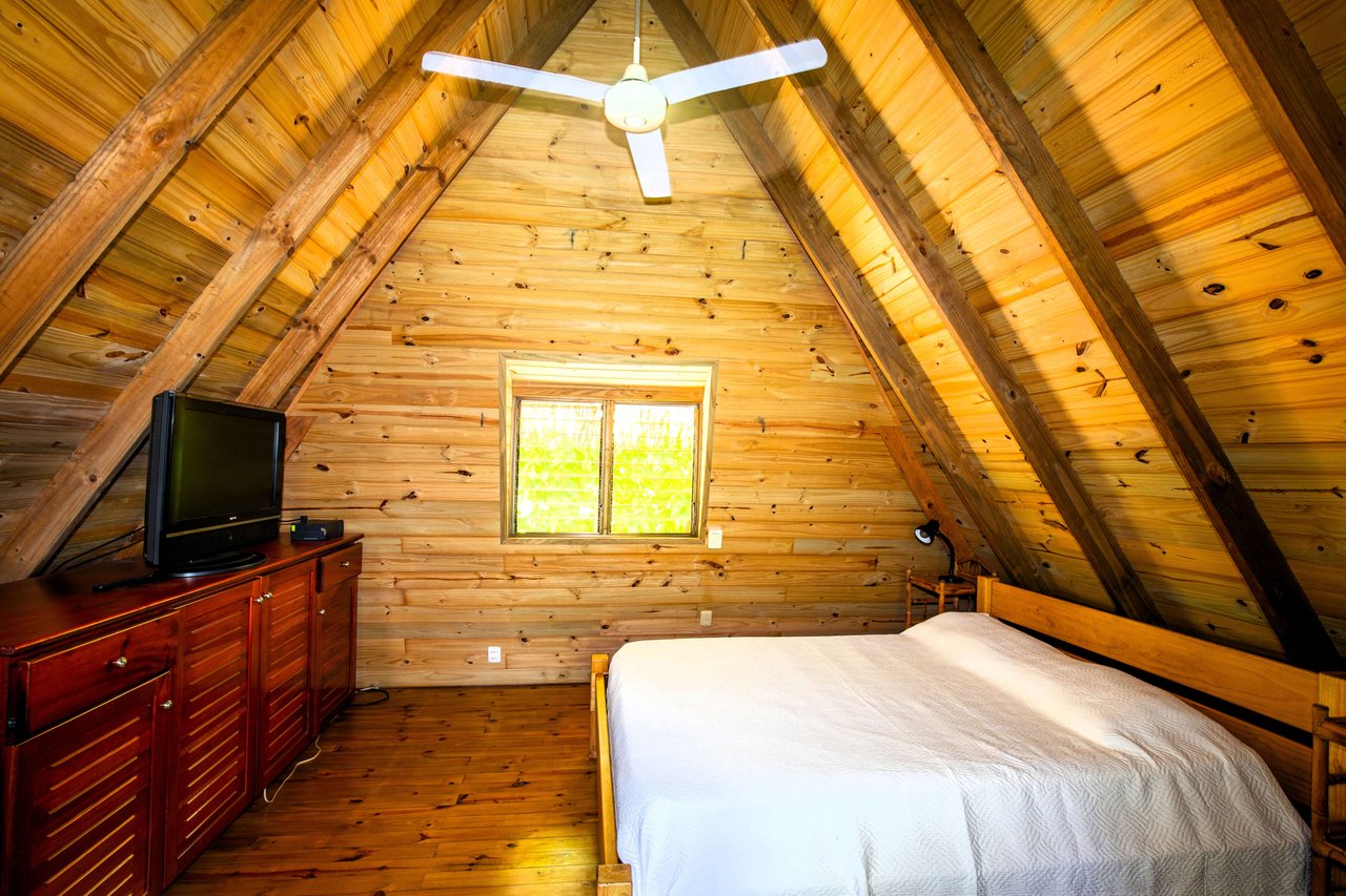 A MONEY MAKER! Location, home, guest cabins, with a SUCCE$$FUL exclusive distribution agency!