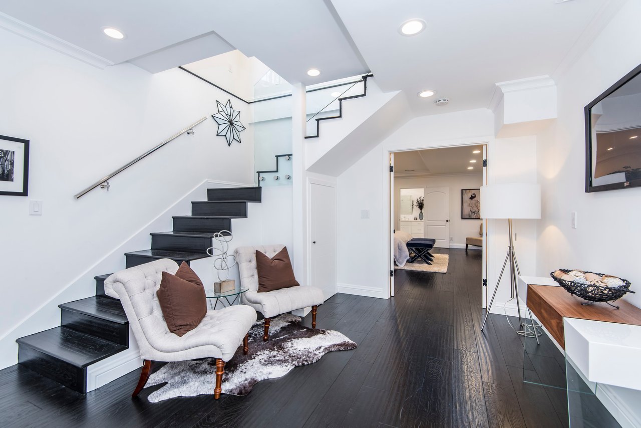 1345 N Hayworth Avenue, Unit 109