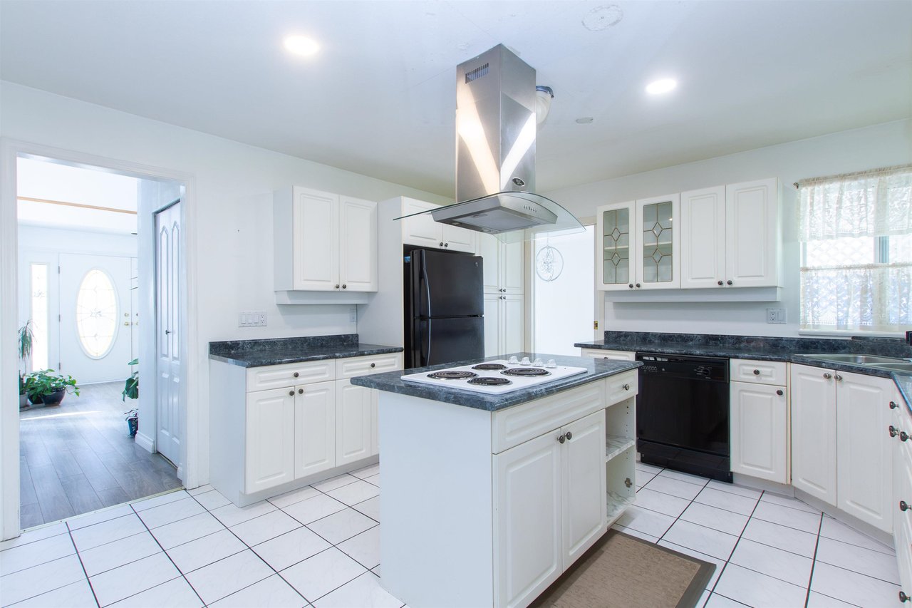 40038 Plateau Dr