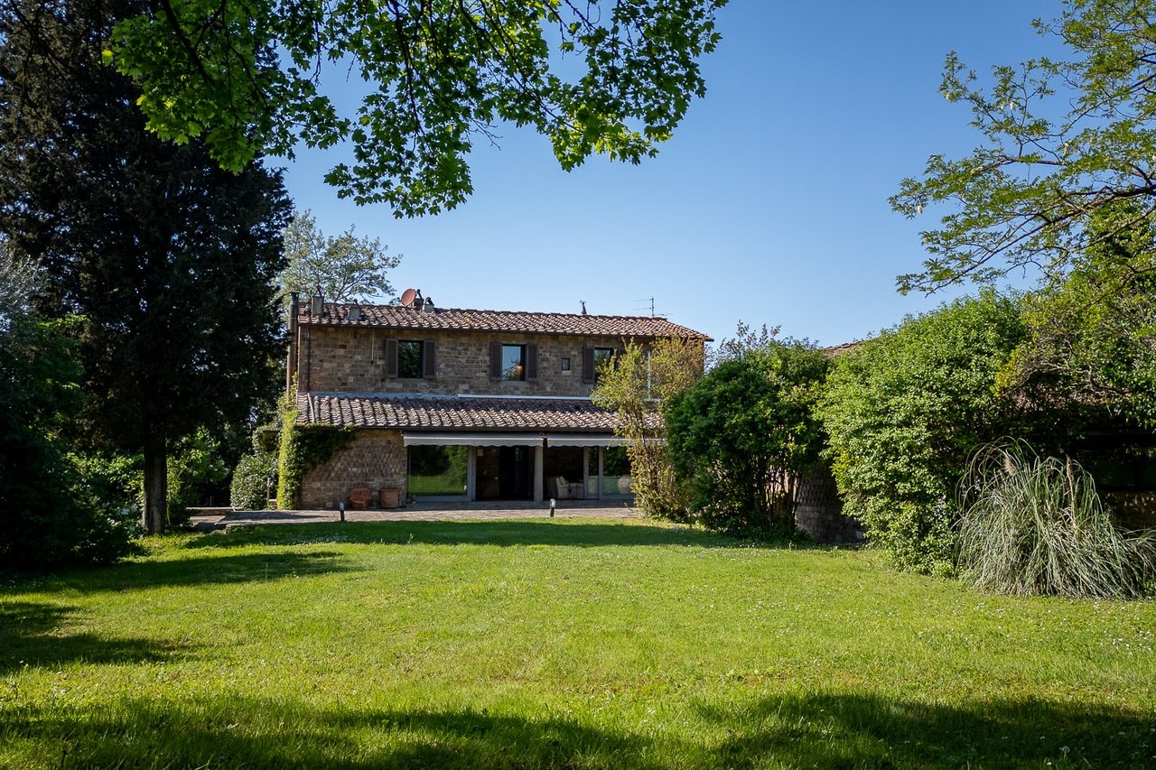 The Florentine Lady “Elegant property located near the center of Florence”