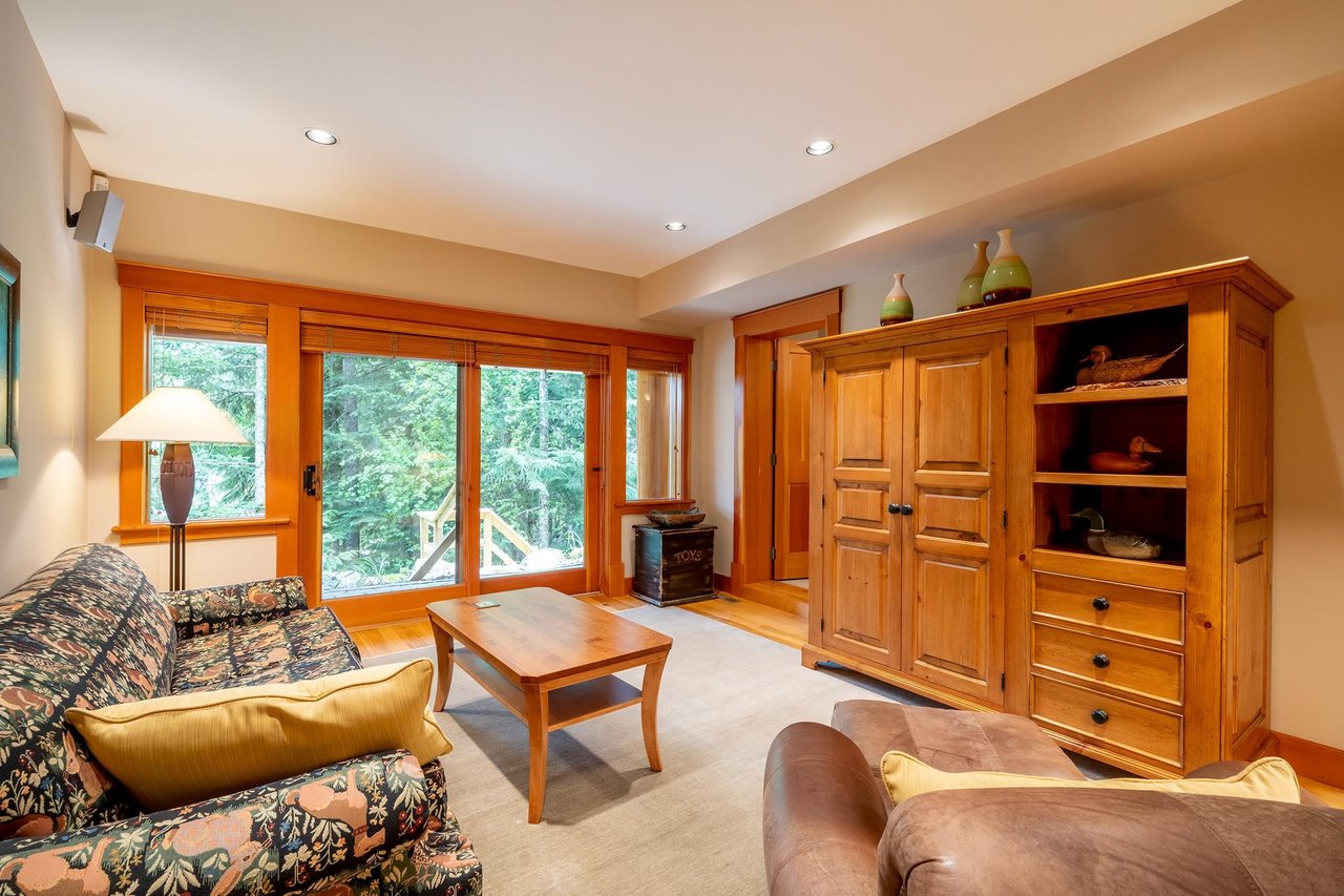 3852 Sunridge Court