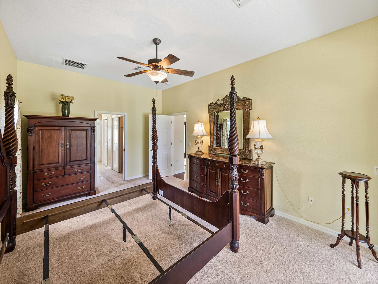 12427 FOREST HIGHLANDS DR