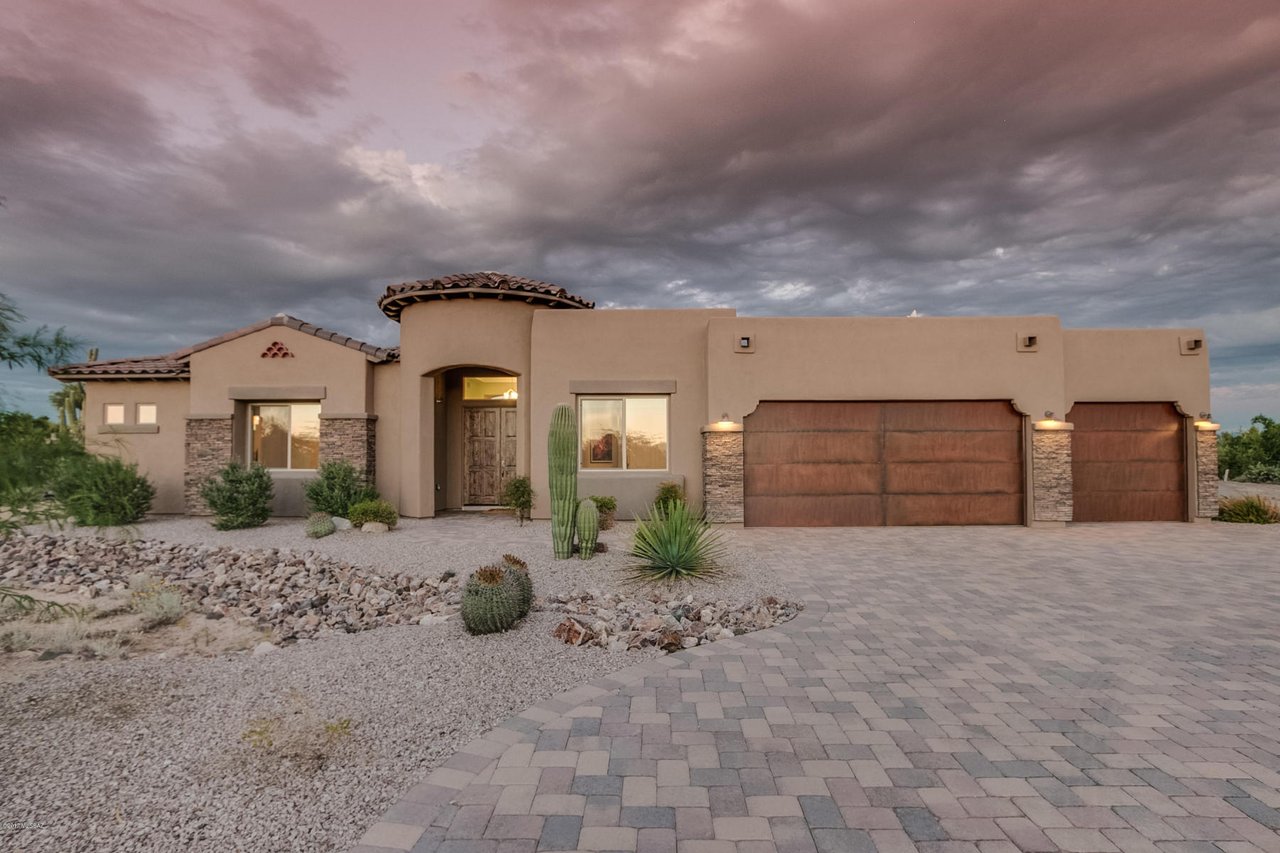 4374 W Lambert Ln