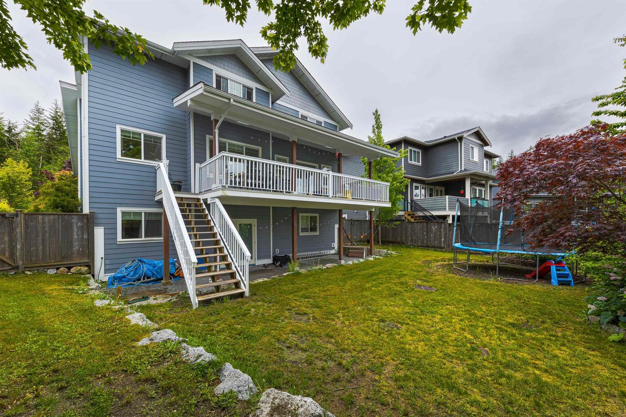 1039 Jay Cres