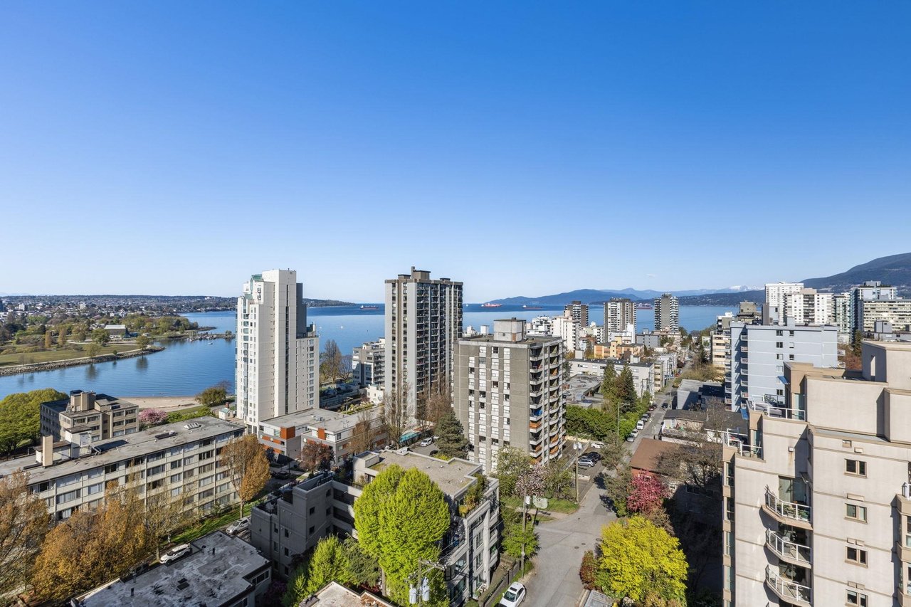 403-1250 Burnaby St