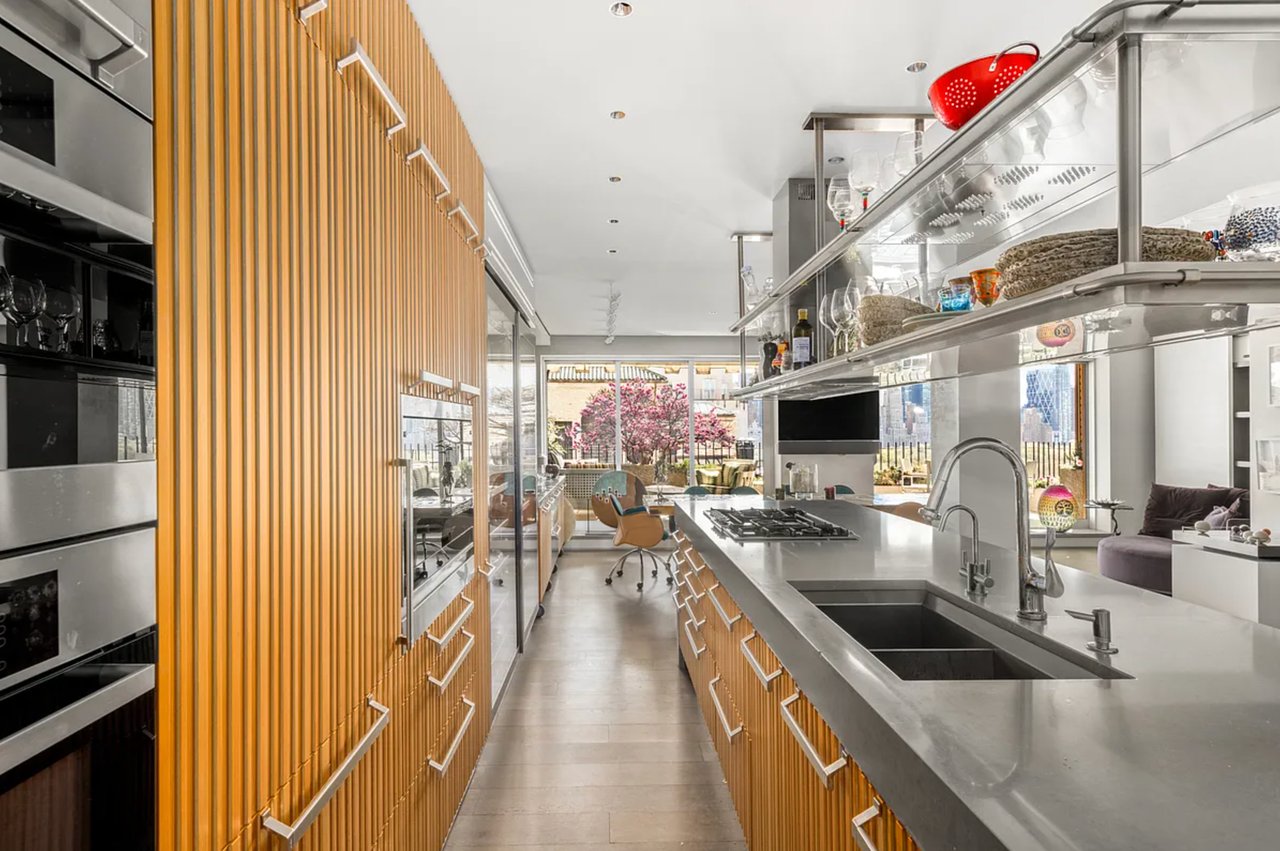 930 Fifth Avenue Unit: 19-C