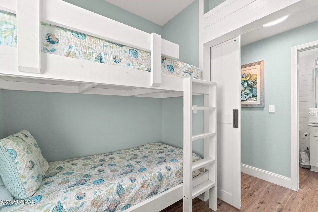 9902 S Thomas Drive Unit 1028