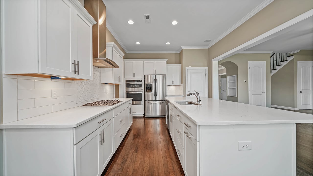 MADISON CITY SCHOOLS! 5BR/4BA house with LOTS of room to enjoy! 