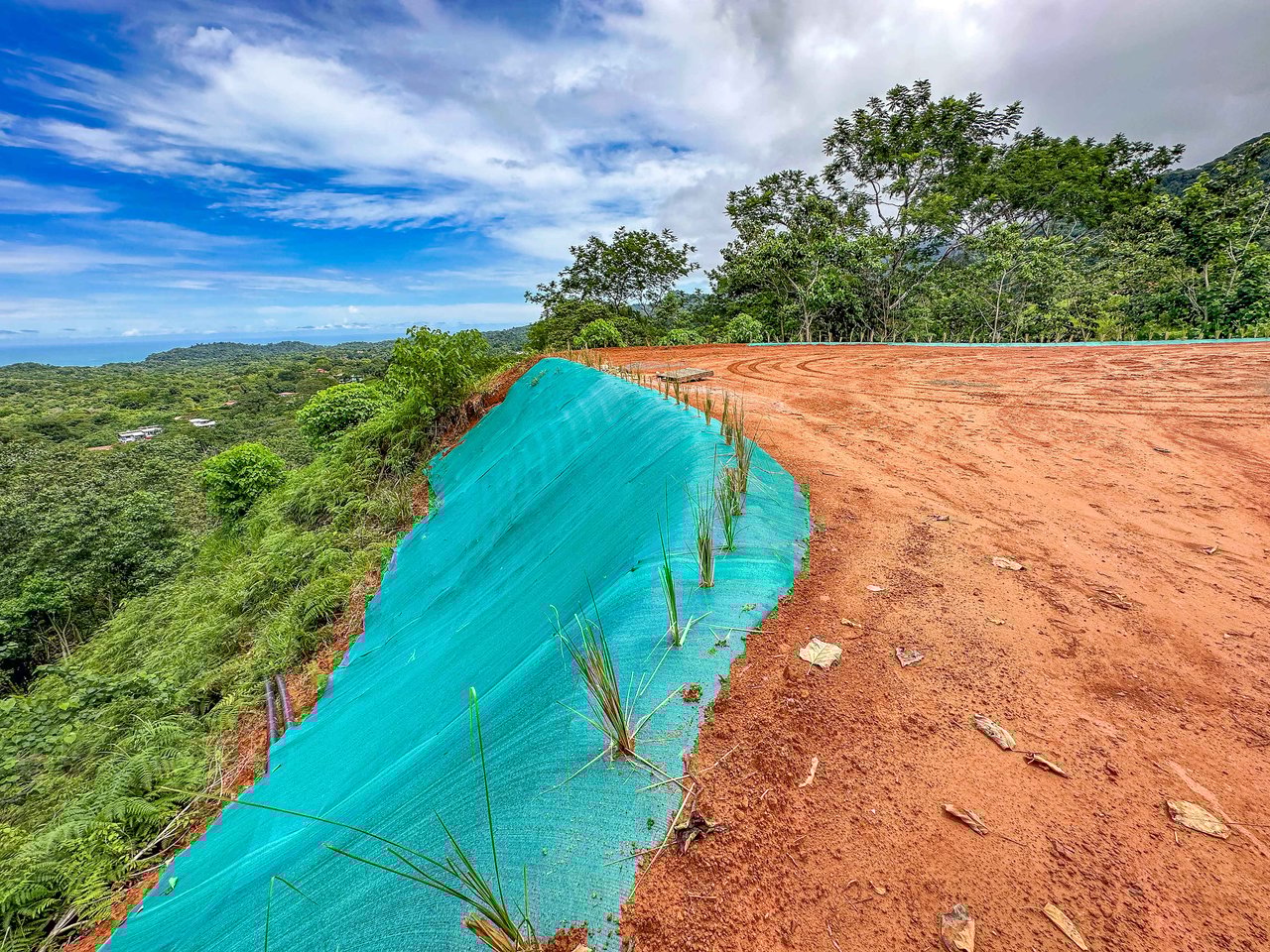 5 Acre Lot With A Sweeping Ocean And Sunset View, Ojochal Phase 9. LEGAL WATER!
