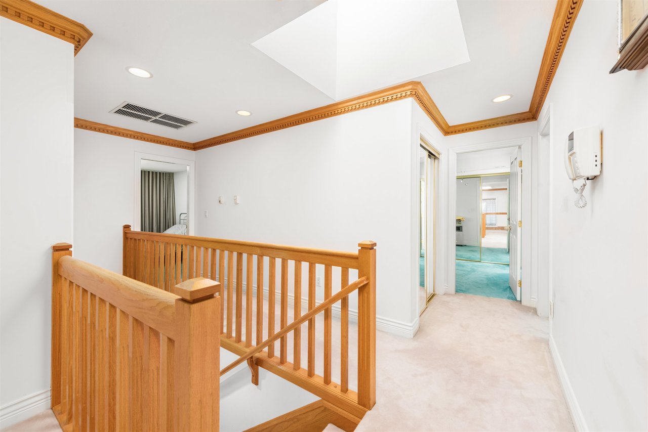 6160 Azure Rd