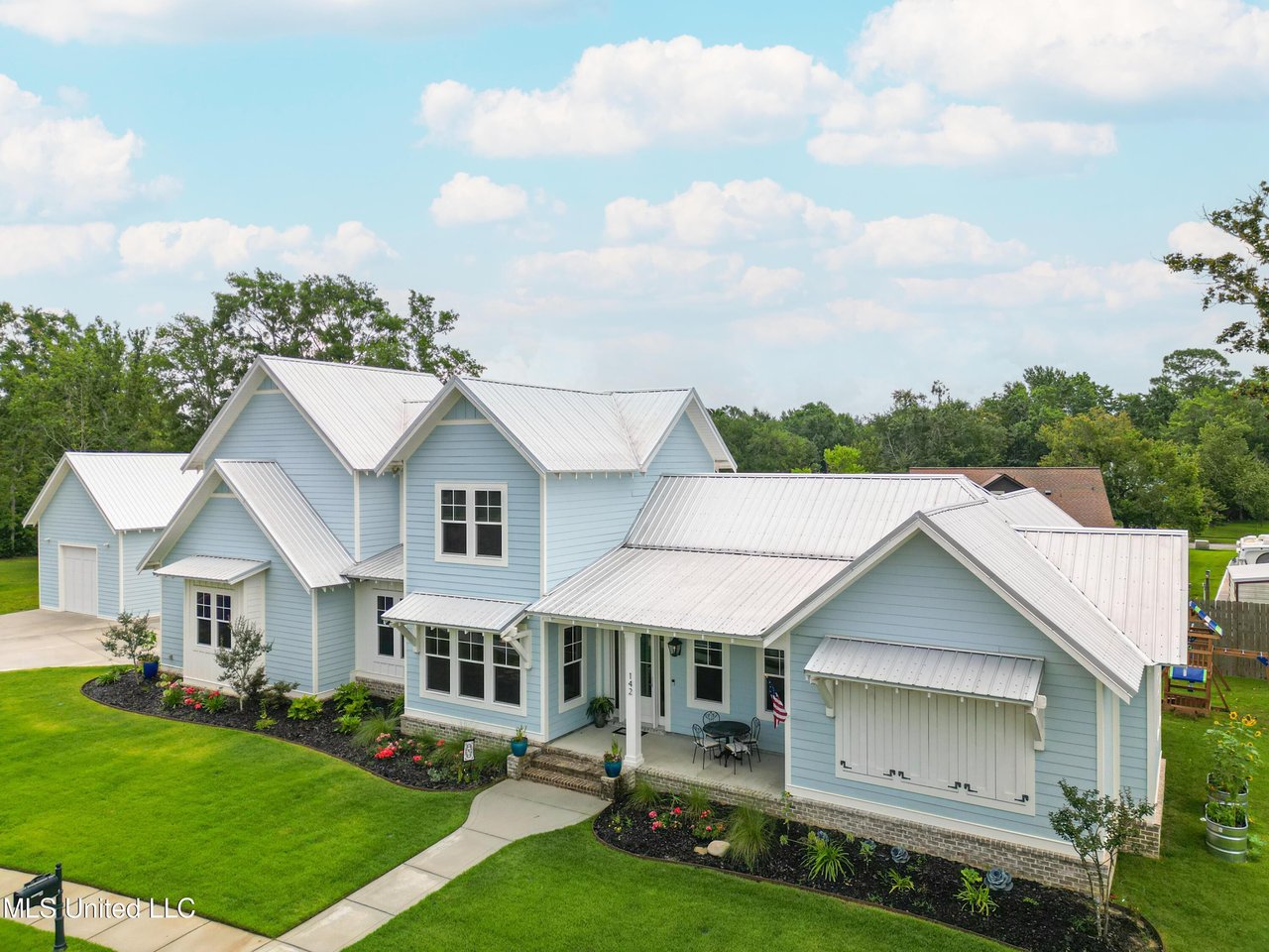 142 Seaside Dr
