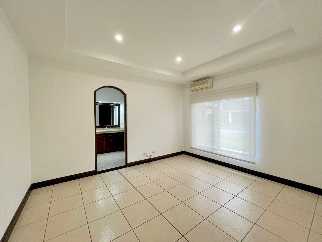 Neo Colonial Investment Home, Santa Ana, San Jose